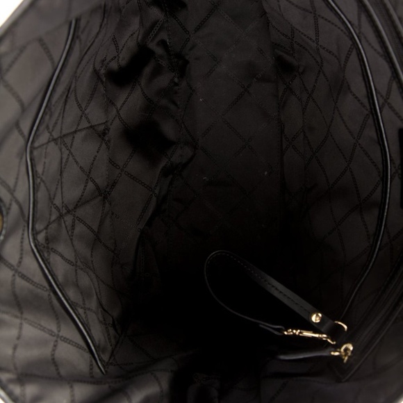 MICHAEL KORS Solid Leather Tote Bag - Picture 4 of 5